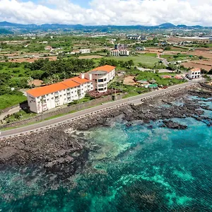 Kensington Hanlim Resort